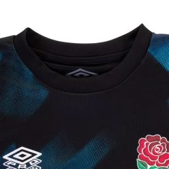 UMBRO England Kids Rugby Training Shirt - Short Sleeve Black 2023 -Rugby Apparel eng k training shirt blk collar
