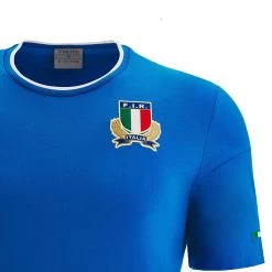 MACRON Italy Mens Travel Polycotton T-Shirt - Azzurri 2023 8 MACRON Italy Mens Travel Polycotton T-Shirt - Azzurri 2023 -Rugby Apparel ita m polycotton t azzurri ita badge