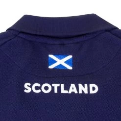 MACRON Scotland Womens Travel Polycotton Polo - Navy 2023 10 MACRON Scotland Womens Travel Polycotton Polo - Navy 2023 -Rugby Apparel scotland wmns travel polo navy flag