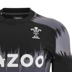 MACRON Wales Mens Training Rugby Shirt - Black 2023 8 MACRON Wales Mens Training Rugby Shirt - Black 2023 -Rugby Apparel wal m training shirt blk badge