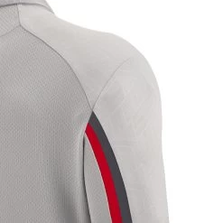 MACRON Wales Mens Travel Tech Polo - Grey 2023 9 MACRON Wales Mens Travel Tech Polo - Grey 2023 -Rugby Apparel wal m travel tech polo gry shoulder detail