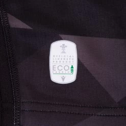 MACRON Wales Kids Alternate Rugby Shirt - Short Sleeve Black 2023 11 MACRON Wales Kids Alternate Rugby Shirt - Short Sleeve Black 2023 -Rugby Apparel wales kids alt shirt hem